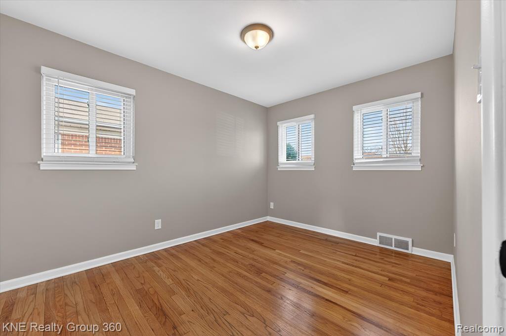 11214 Mae Avenue, Warren, MI 48089 — Photo 21