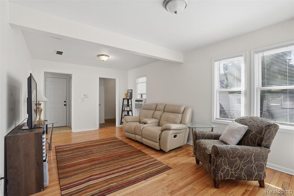 114 Waterly Avenue, Waterford, MI 48328 — Photo 7