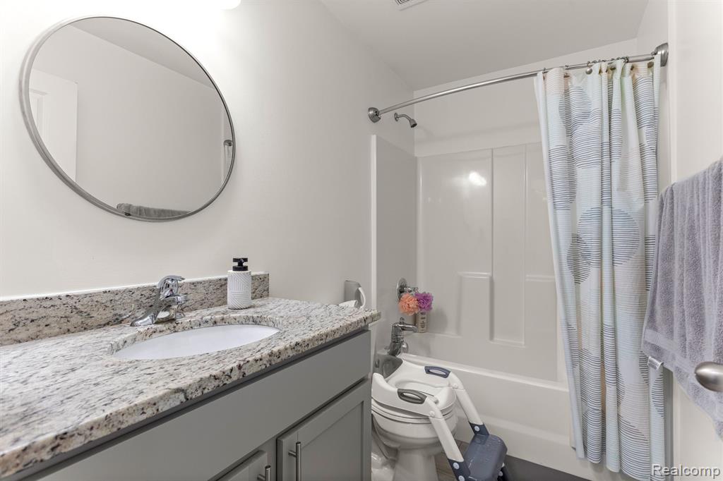 8123 N HUBBARD Road, Westland, MI — Photo 26