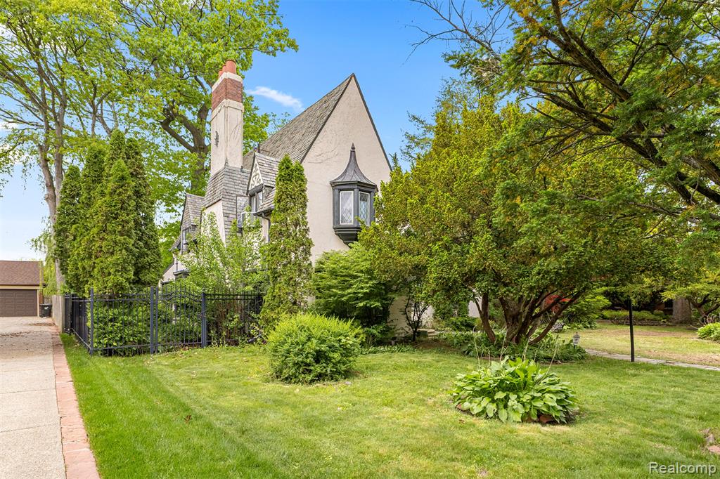 3001 Seminole Street, Detroit, MI 48214 — Photo 73