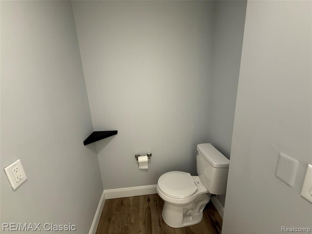 8528 N Canton Center Road, Canton, MI 48187 — Photo 13