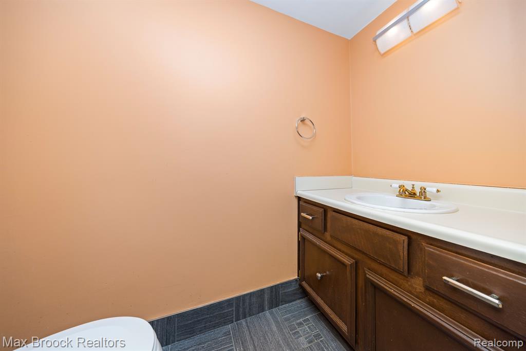25260 GREENBROOKE #14 Drive, Southfield, MI 48033 — Photo 9