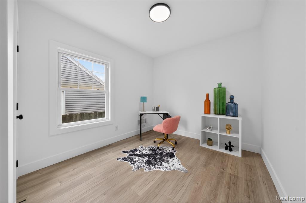23313 Carlisle Avenue, Hazel Park, MI 48030 — Photo 16