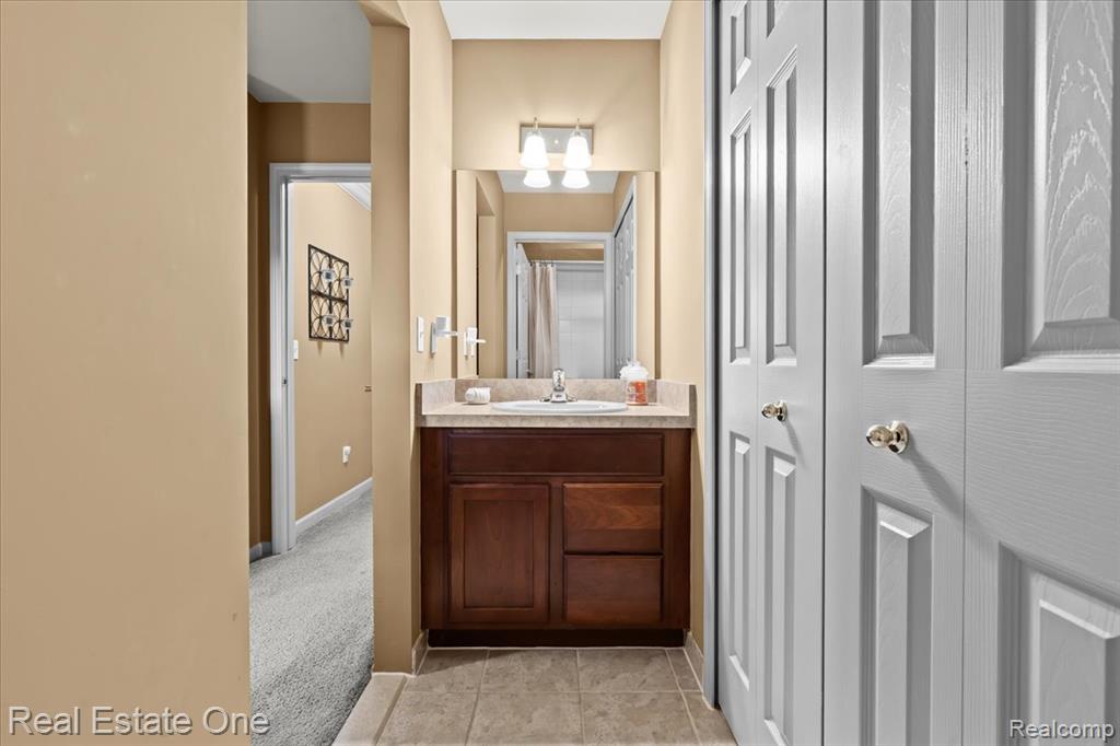 539 Olivia Drive, Milford, MI 48381 — Photo 31