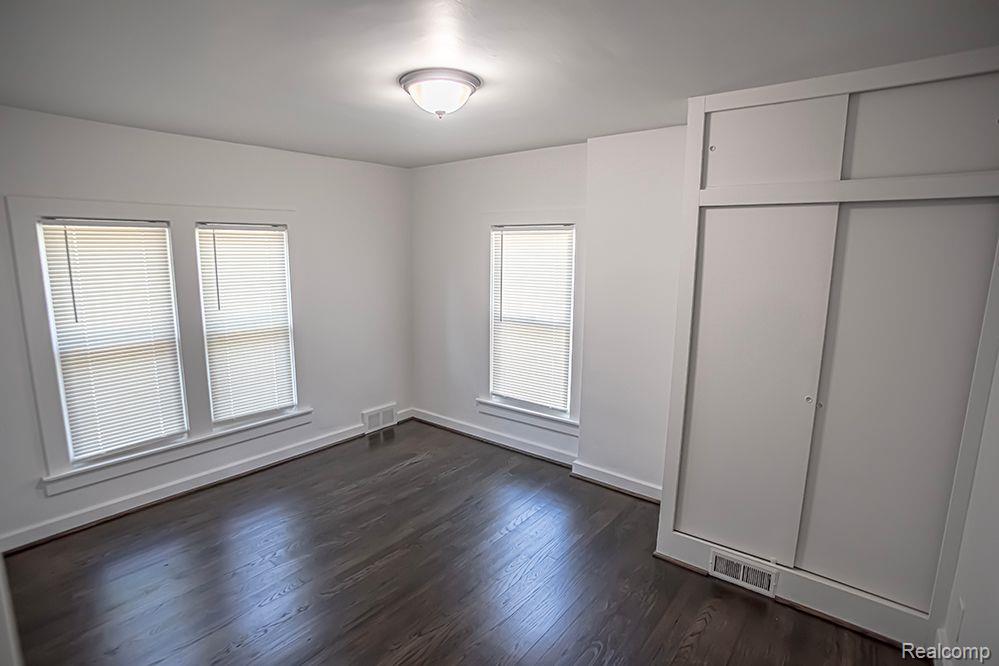 409 BALDWIN Avenue, Royal Oak, MI 48067 — Photo 15