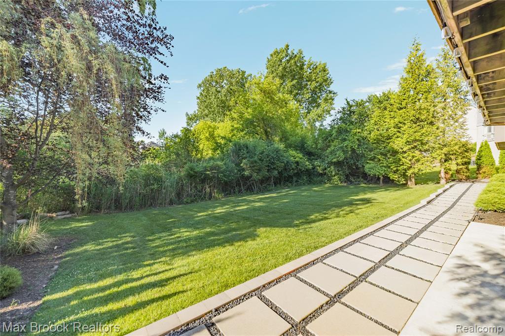7102 Alta Vista Drive, West Bloomfield, MI — Photo 64
