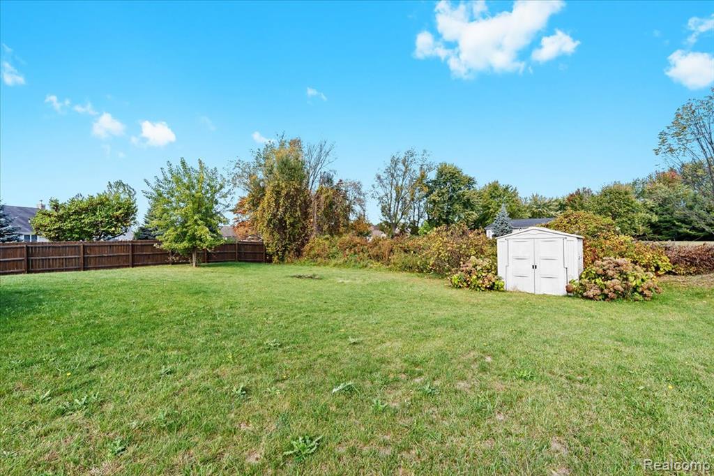 335 Sunbury Drive, Howell, MI 48855 — Photo 25
