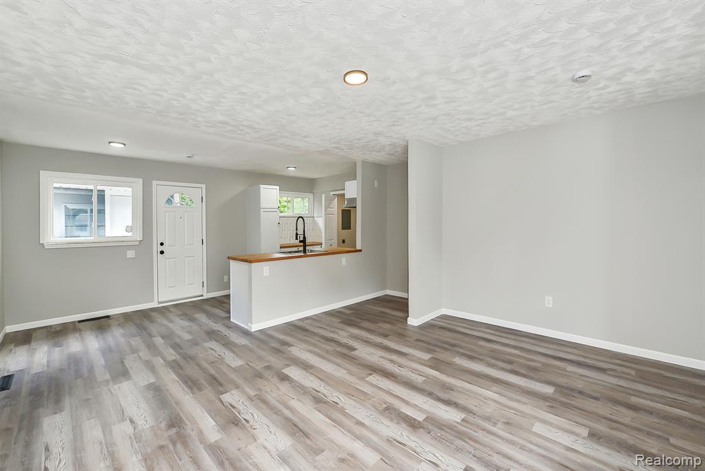 1468 GAIL, Ypsilanti, MI 48198 — Photo 13