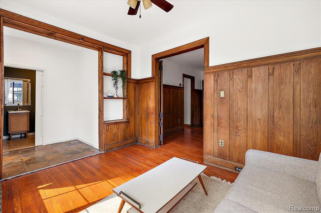 7433 Poe Street, Detroit, MI 48206 — Photo 17