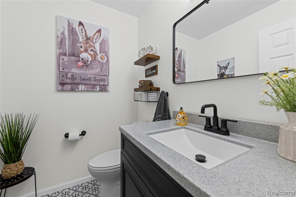 25899 Maritime Circle N, Harrison Township, MI — Photo 14