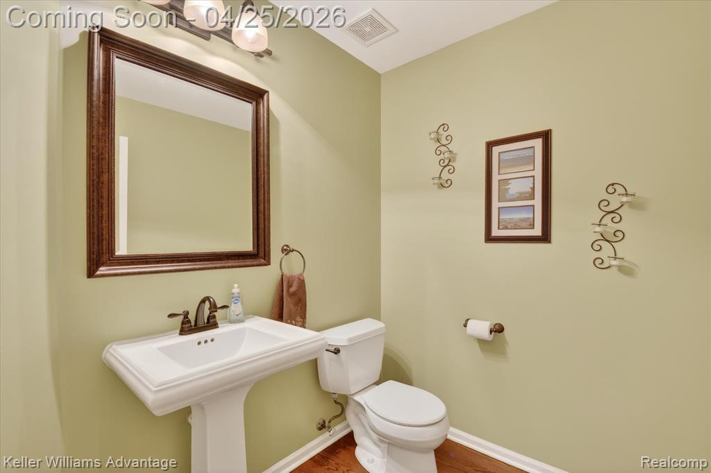 721 Remington Court, Commerce Twp, MI 48382 — Photo 23