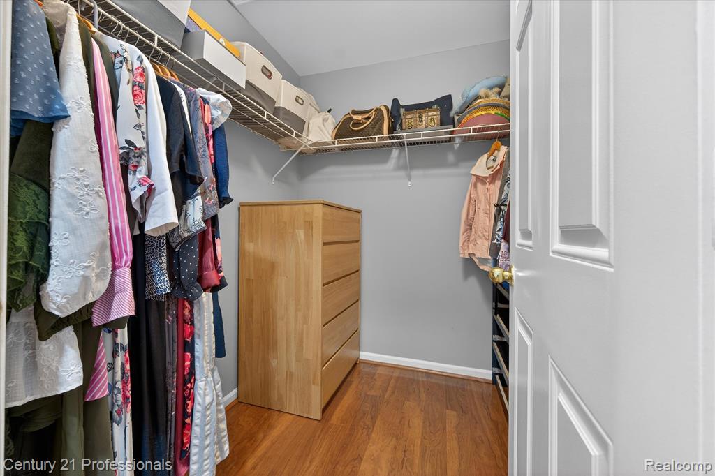 45555 Hidden View Court, 6 Mile Rd, Utica, MI 48315 — Photo 15
