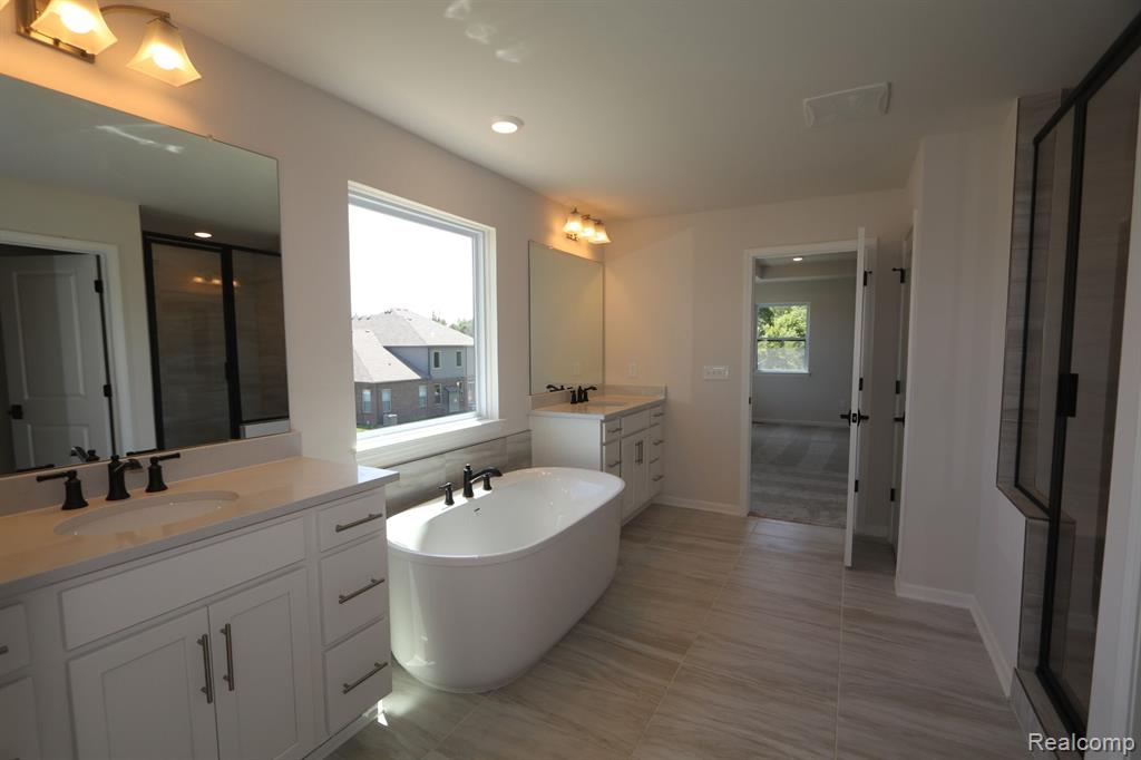 61889 MOORE Lane, Washington, MI — Photo 13