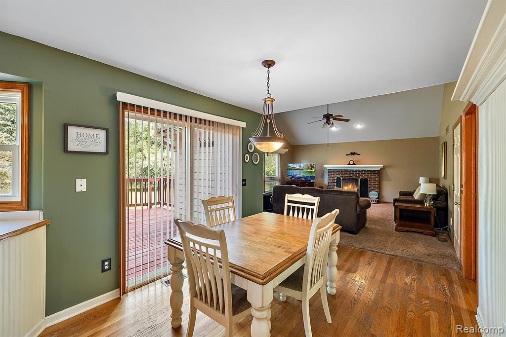 10161 LONGFORD Drive, South Lyon, MI 48178 — Photo 44