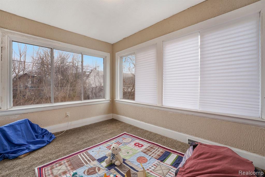 221 W Grixdale, Highland Park, MI 48203 — Photo 14