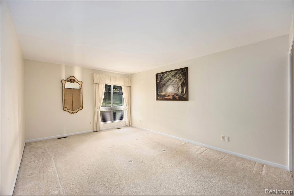 985 Wexford Way, Rochester Hills, MI 48307 — Photo 19