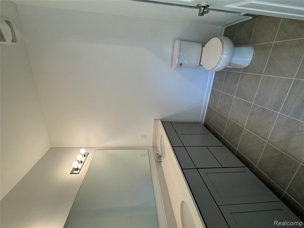 20776 Burn Drive, Macomb, MI 48044 — Photo 14