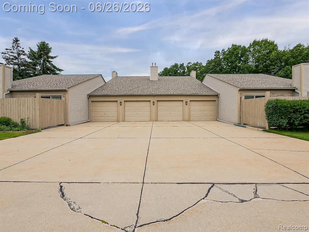 160 Pine Tree Ridge Drive, 3, Waterford, MI 48327 — Photo 22
