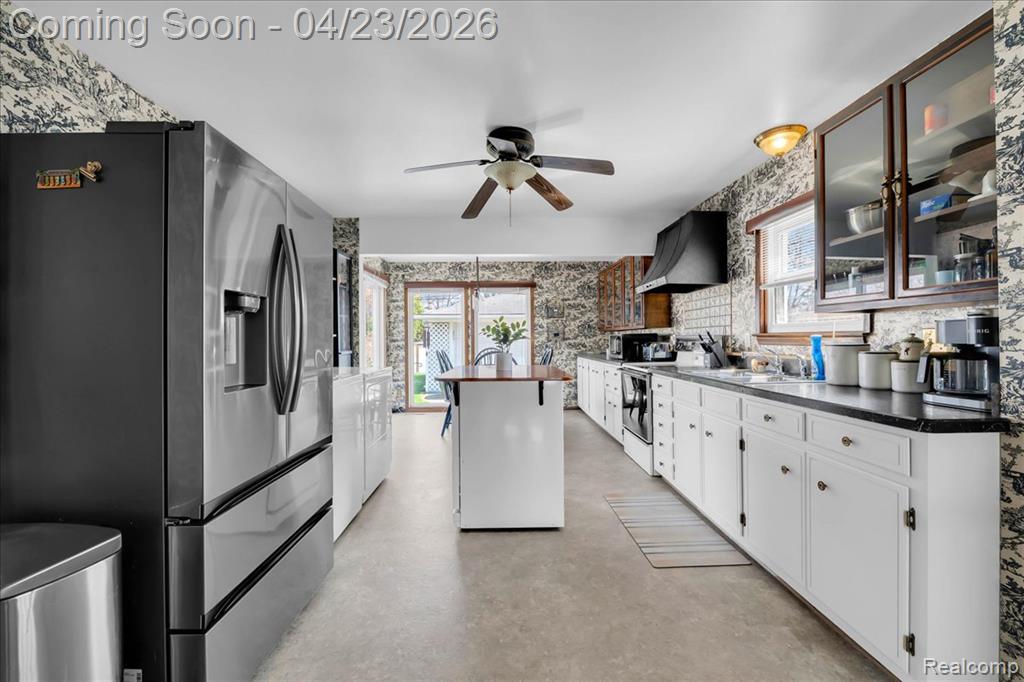 4663 Mayfair Street, Dearborn Heights, MI 48125 — Photo 5