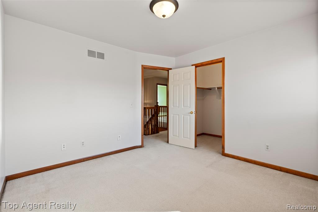 4430 Bayleaf Drive, Sterling Heights, MI 48314 — Photo 28