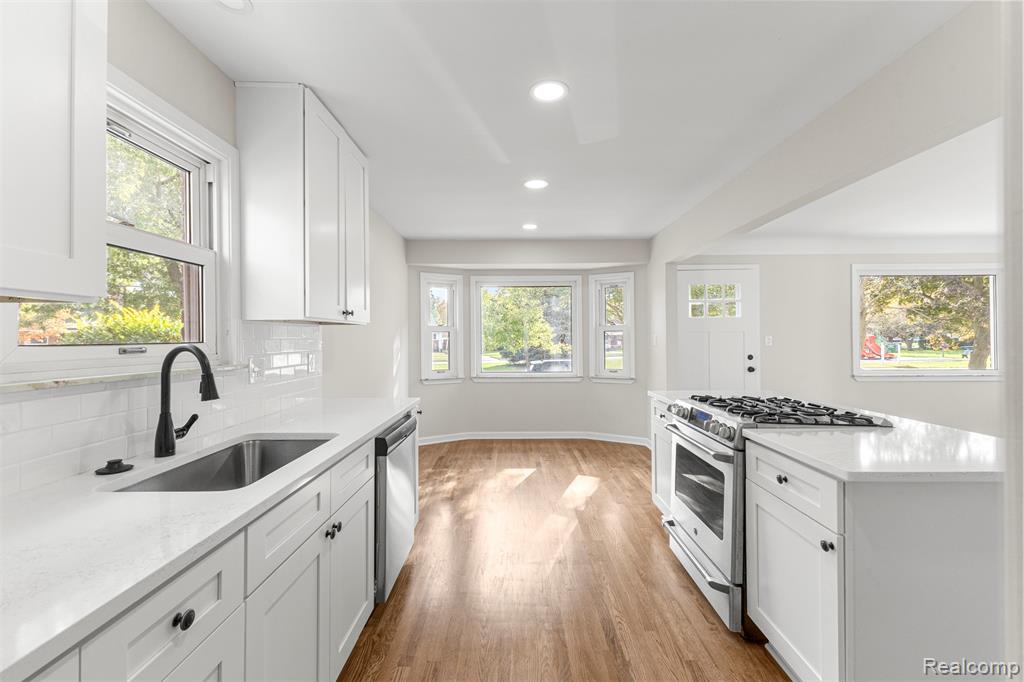 9306 Melbourne Avenue, Allen Park, MI 48101 — Photo 15