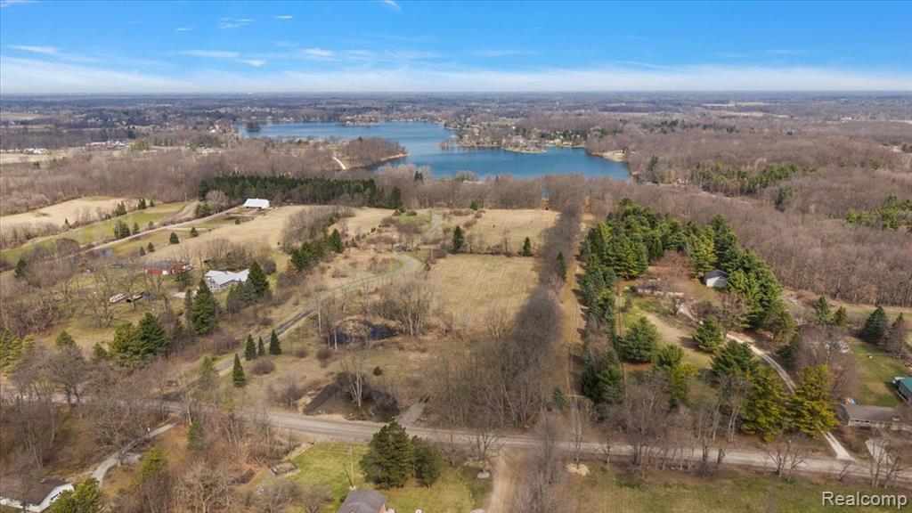 10515 Horton Road, Goodrich Vlg, MI — Photo 5