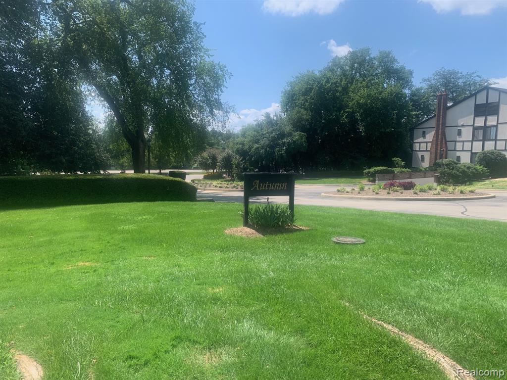 42160 Woodward Avenue Avenue, Bloomfield Hills, MI 48304 — Photo 5