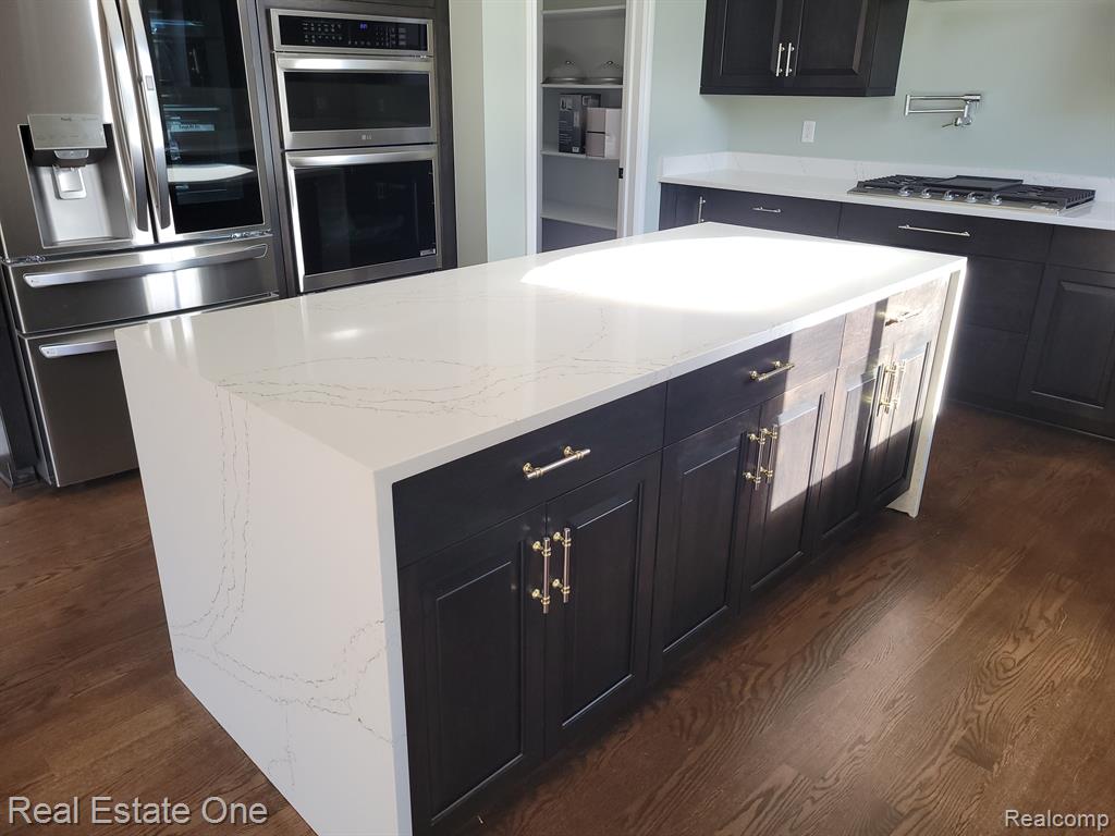 25 FLORENCE Drive, Troy, MI 48098 — Photo 8