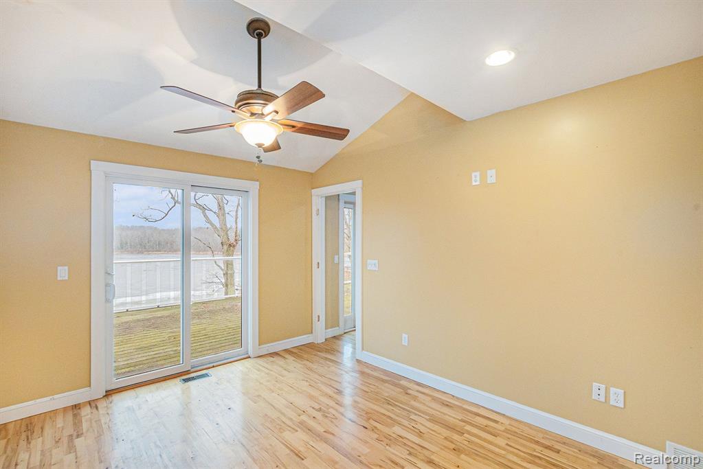 1296 LAKEVIEW Drive, Tipton, MI 49287 — Photo 13