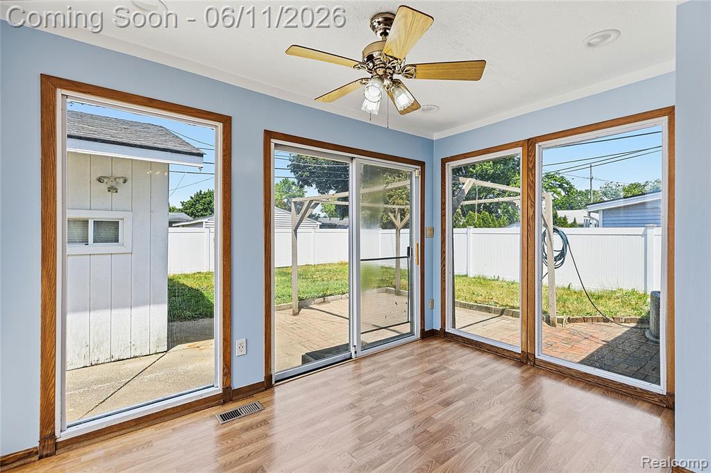 4663 Buchanan Avenue, Warren, MI 48092 — Photo 7