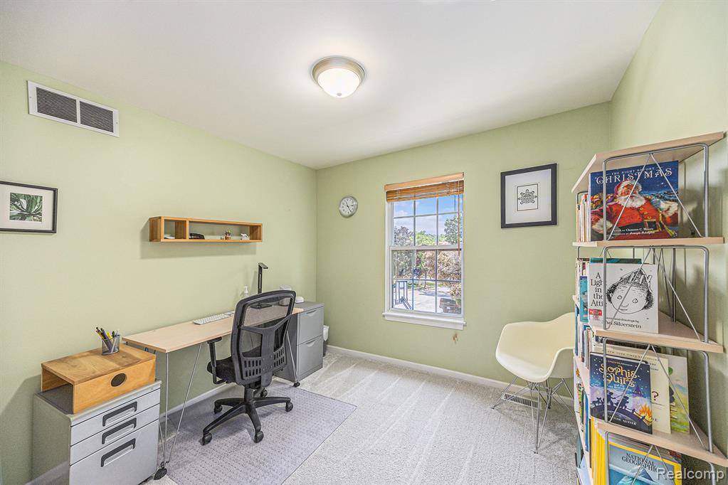 1827 N Franklin Court, Ann Arbor, MI 48103 — Photo 18