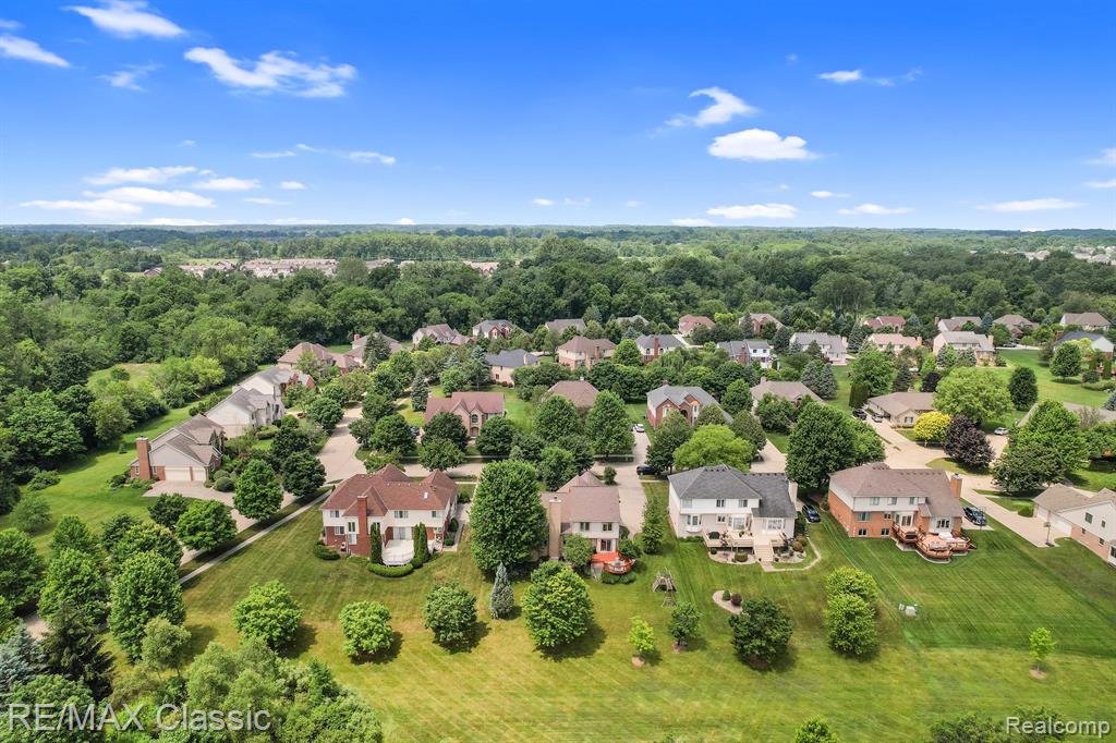 5924 LOVEWOOD Court, Canton, MI 48187 — Photo 39