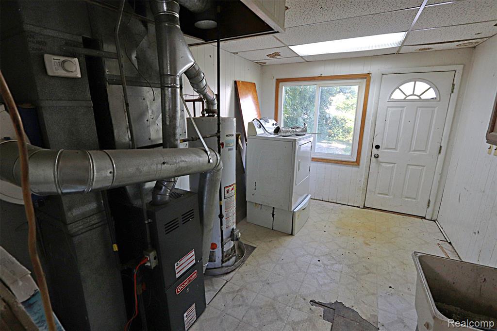 5455 Mayfair Street, Dearborn Heights, MI 48125 — Photo 8