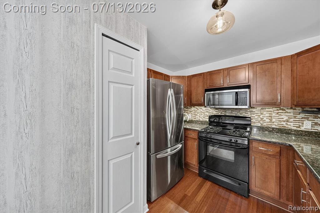 53118 Providence Drive E, 41, Utica, MI 48316 — Photo 17