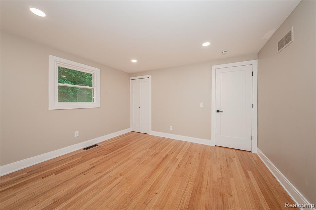 21993 Riverview Drive, Beverly Hills, MI 48025 — Photo 55