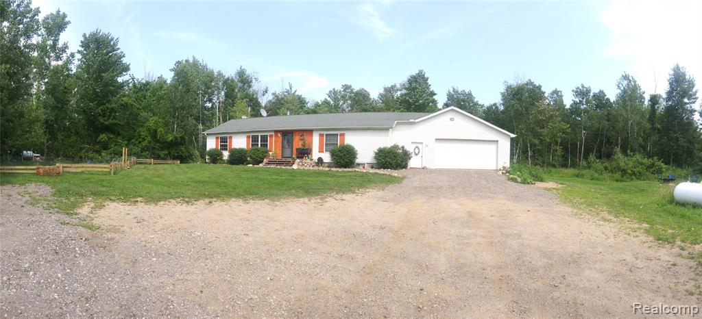 2601 Underwood Road, Caro, MI 48723 — front exterior