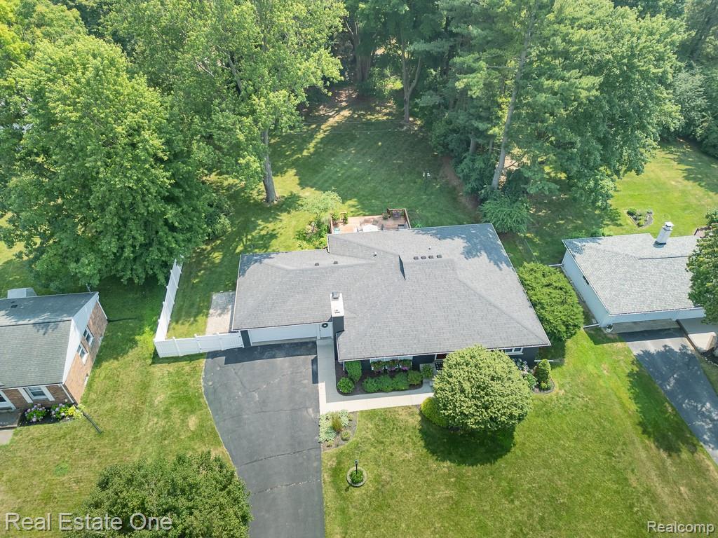 471 Elmhill Road, Rochester Hills, MI 48306 — Photo 31