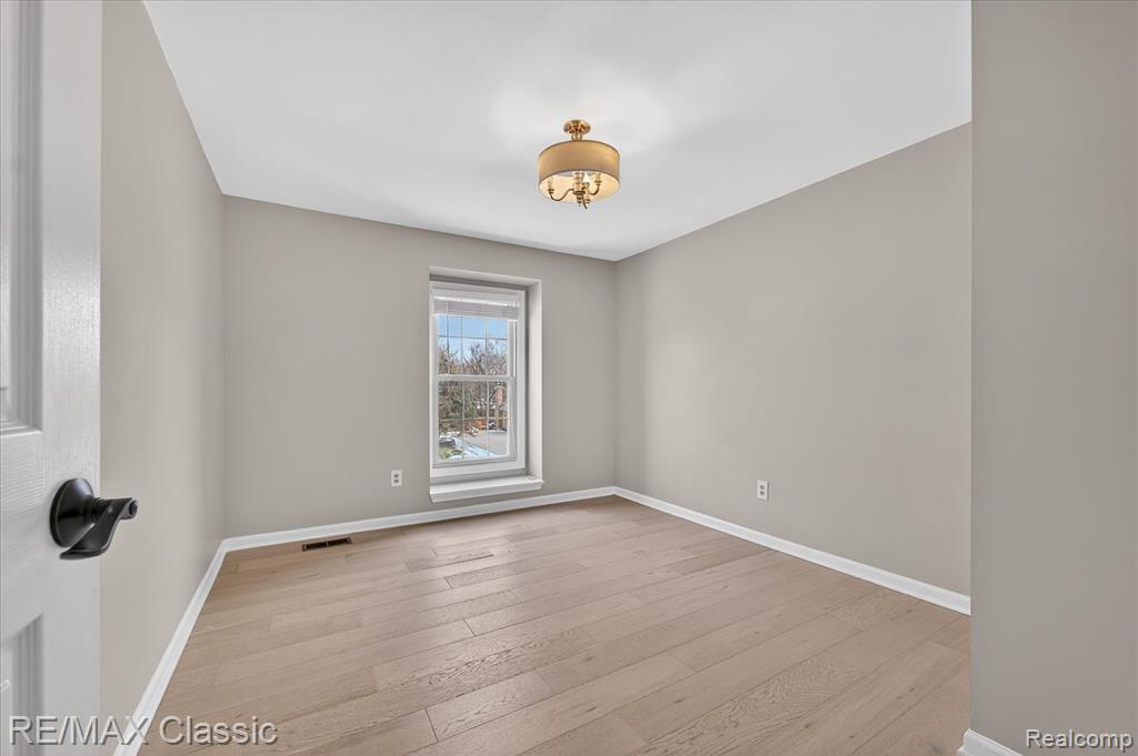 9377 Pineview Drive, Plymouth, MI 48170 — Photo 35