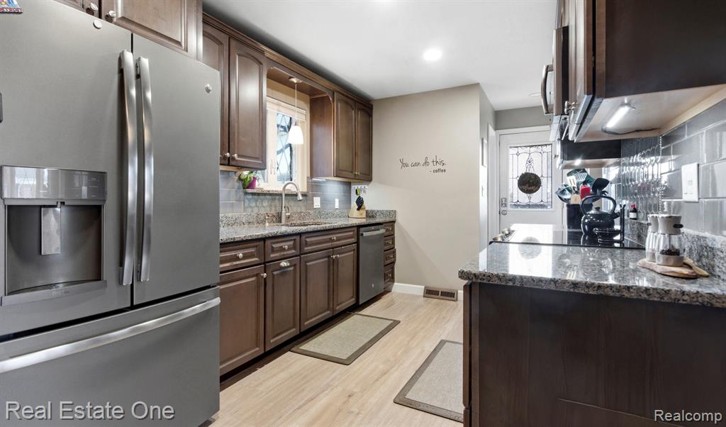 2515 15th Street, Wyandotte, MI 48192 — Photo 8