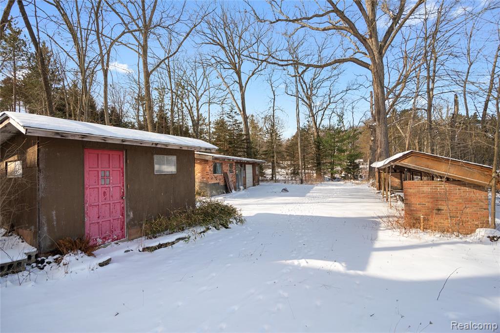 12155 Spencer Road, Milford, MI 48380 — Photo 23