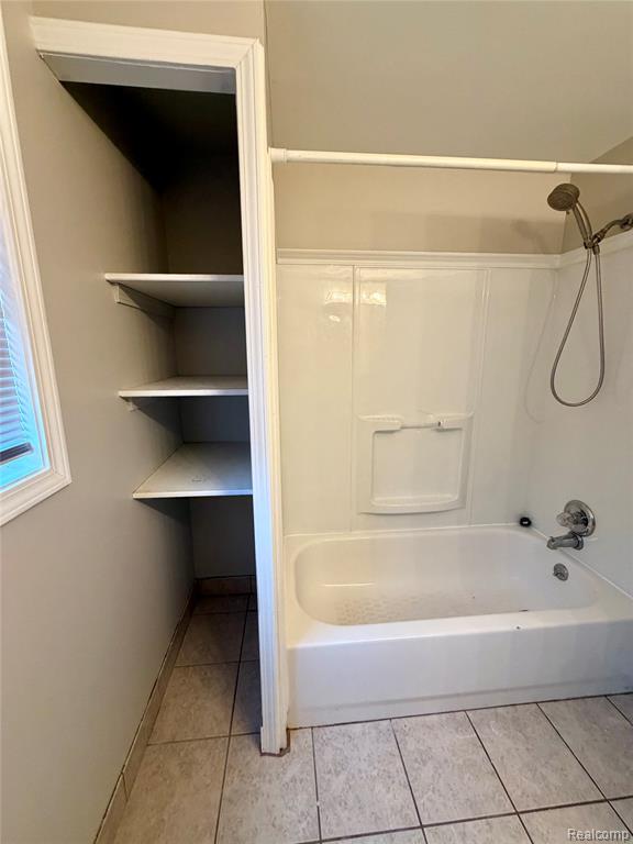 16006 Terrace Village Drive, Taylor, MI 48180 — Photo 7