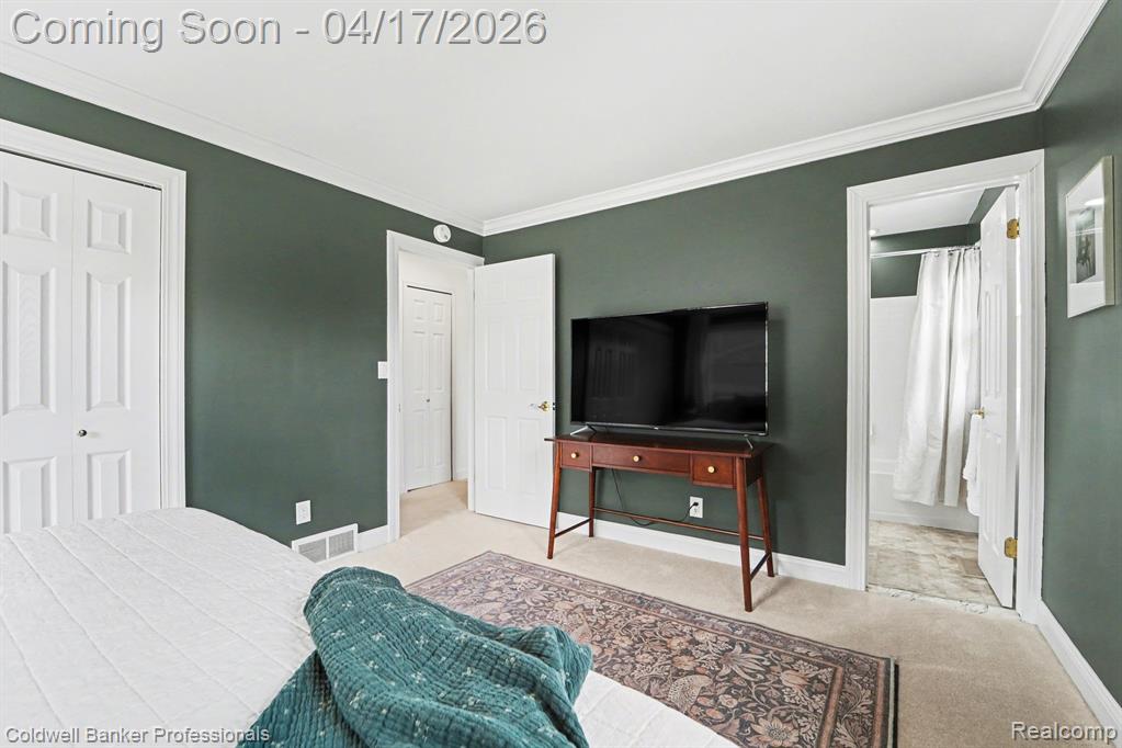 717 Sandstone Drive, Rochester Hills, MI 48309 — Photo 19