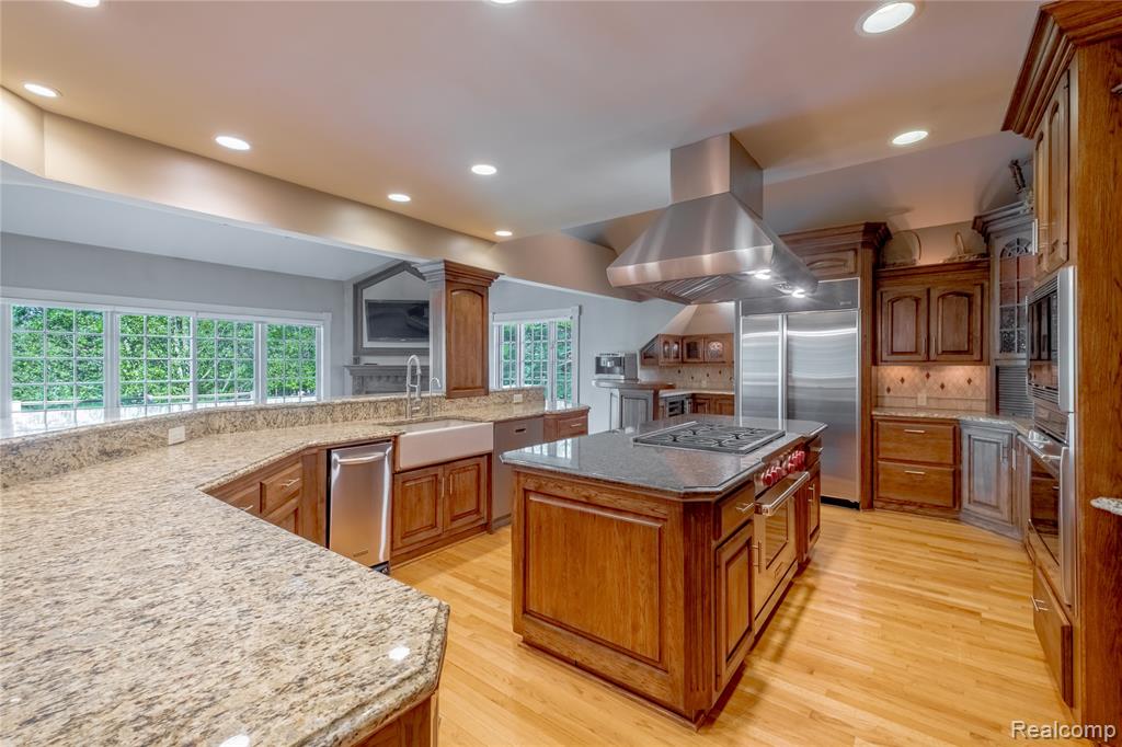 6279 CANTER CREEK Court, Grand Blanc, MI 48439 — Photo 11