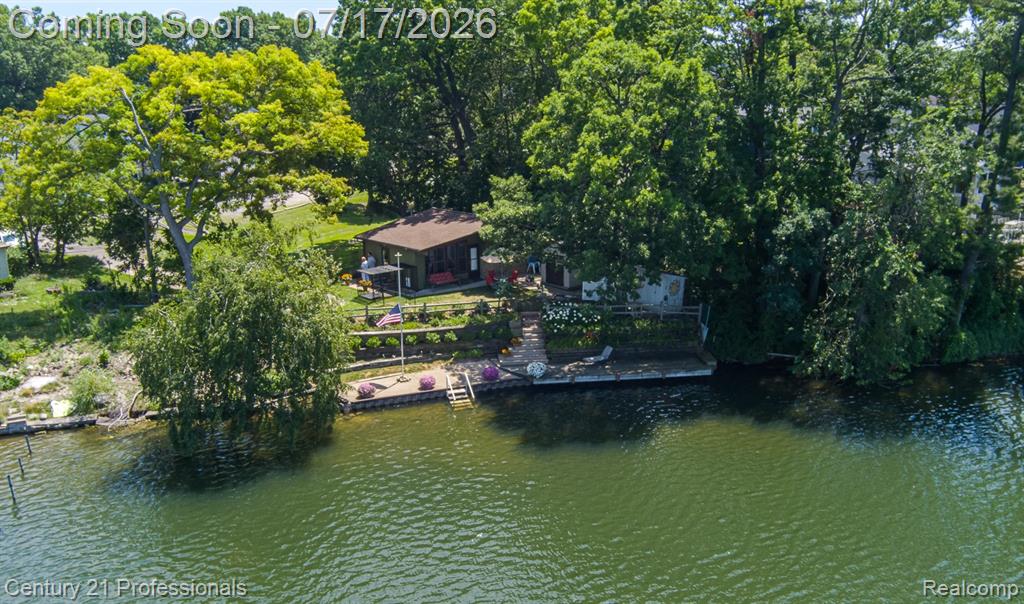 420 Bellevue Avenue, Lake Orion, MI 48362 — Photo 30