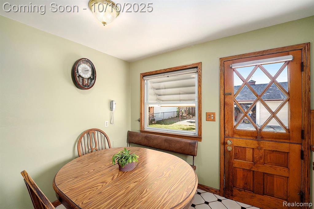 6607 Drexel Street, Dearborn Heights, MI 48127 — Photo 4