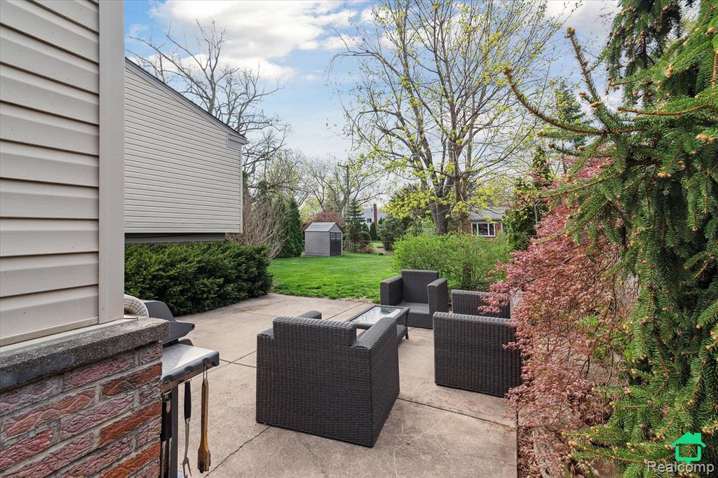 40807 Ivywood Lane, Plymouth, MI 48170 — Photo 37