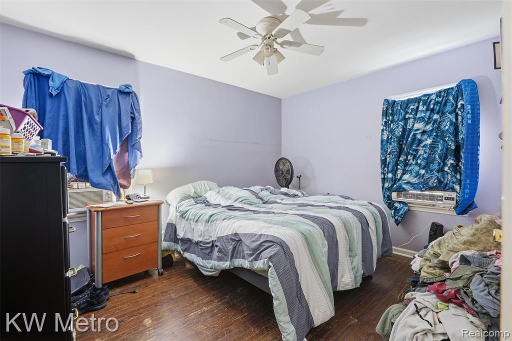 1722 Deering Street, Garden City, MI — Photo 8