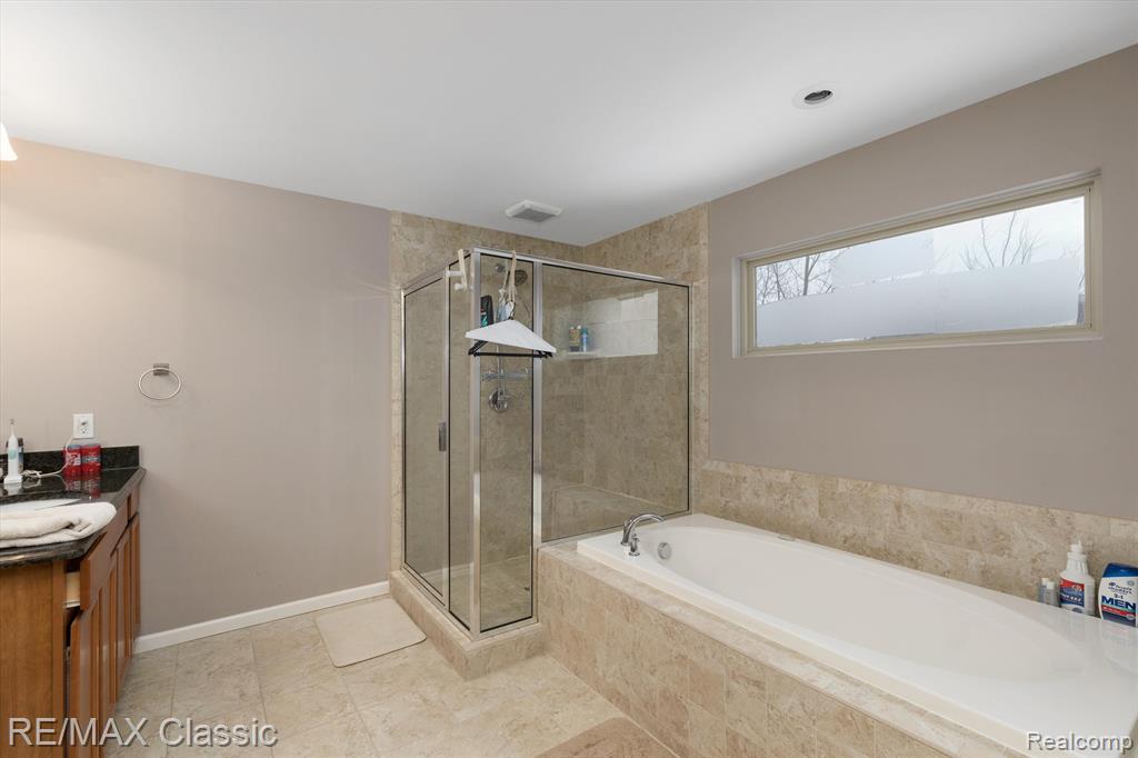 52350 FERNDALE Drive, Northville, MI 48167 — Photo 18