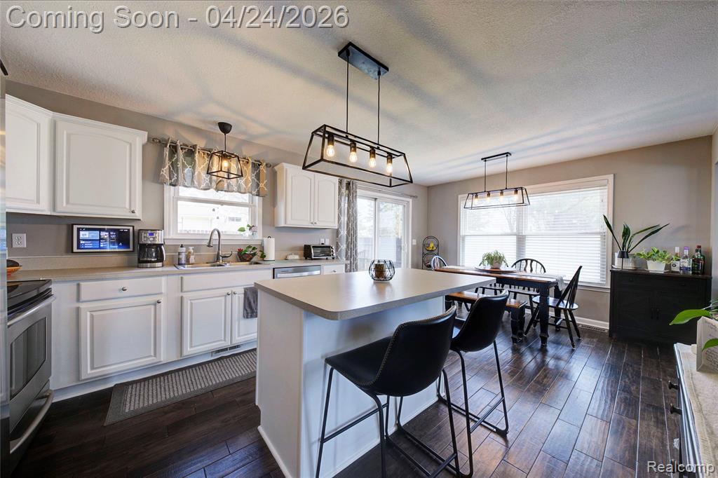 7395 Harrington Drive, Brighton, MI 48116 — Photo 14