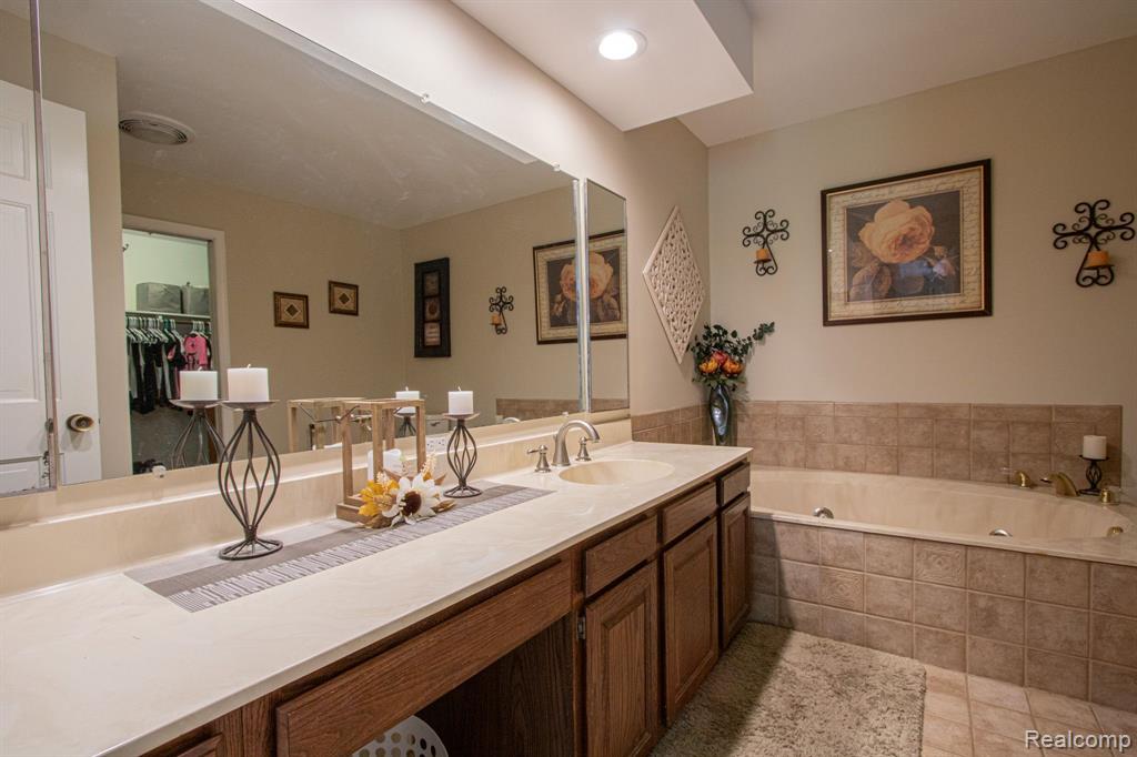 7857 KENDALL Road, Columbus, MI — Photo 22